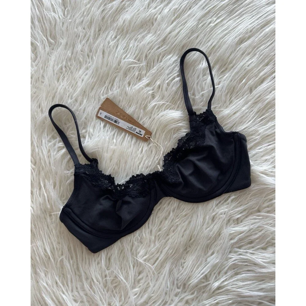 SKIMS Black Lace Trim Satin Underwire Bra - Picture 2 of 5